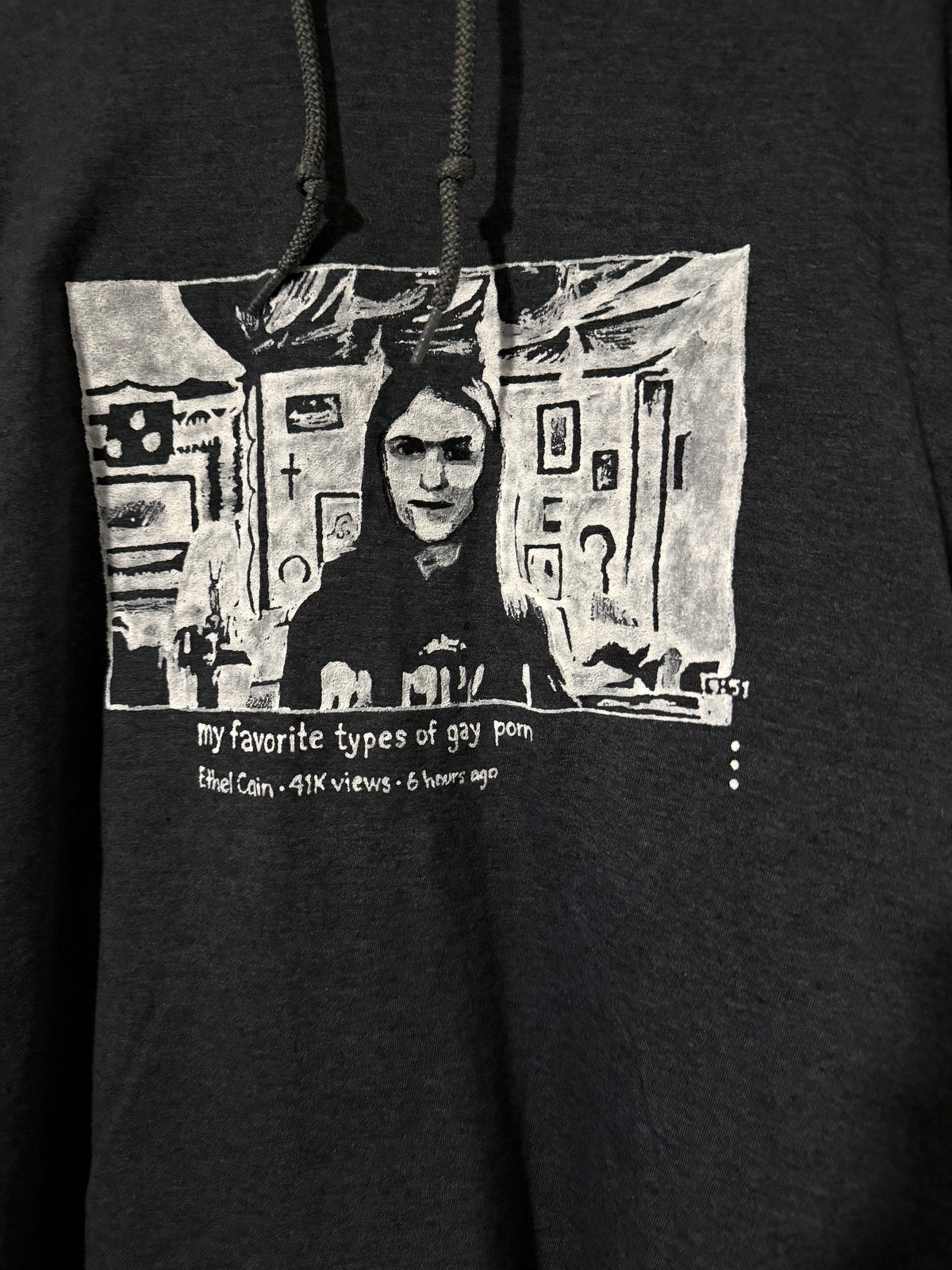Gay YouTube Cain XL Longsleeve
