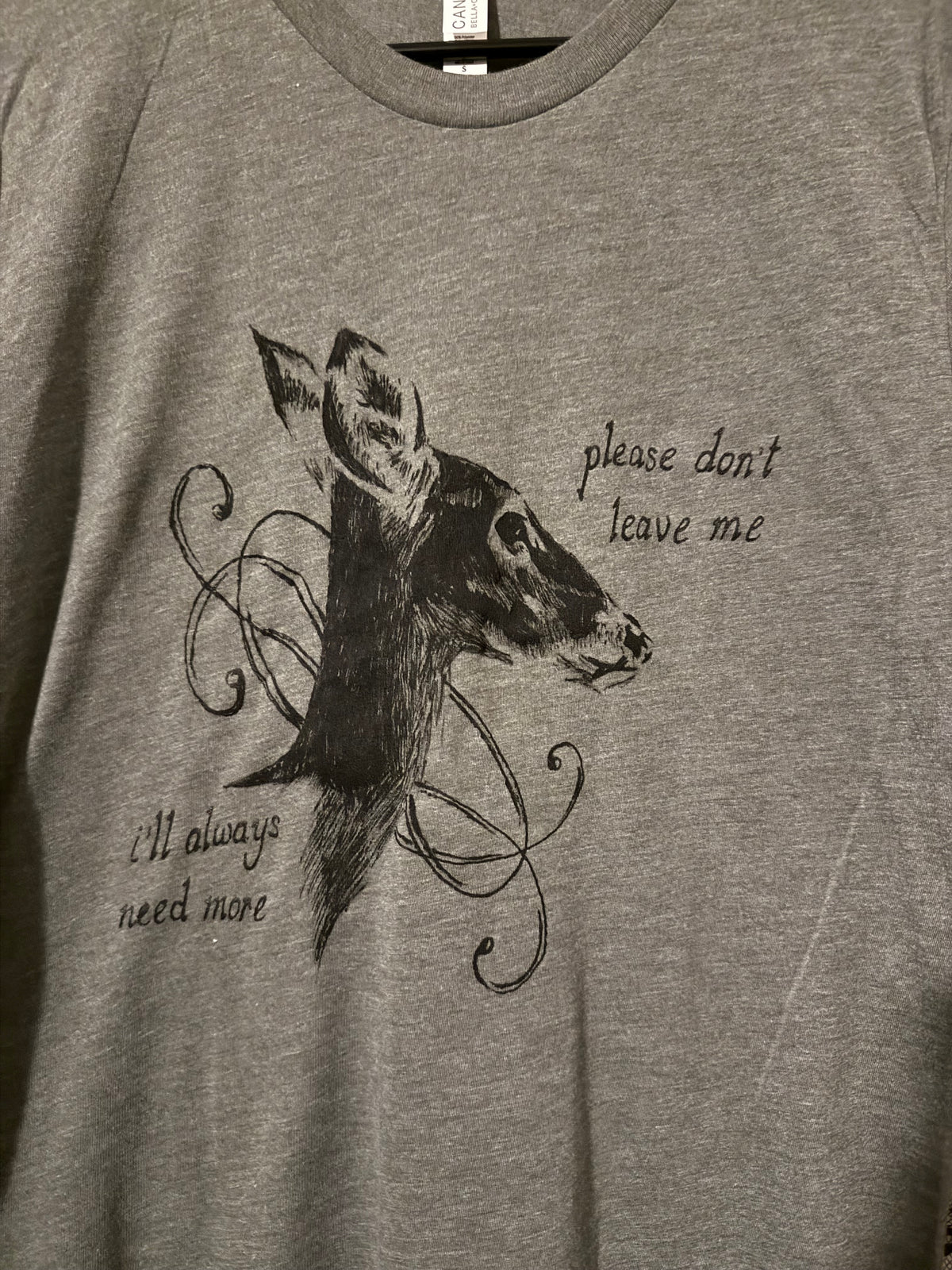 Janie Cain Small Tshirt