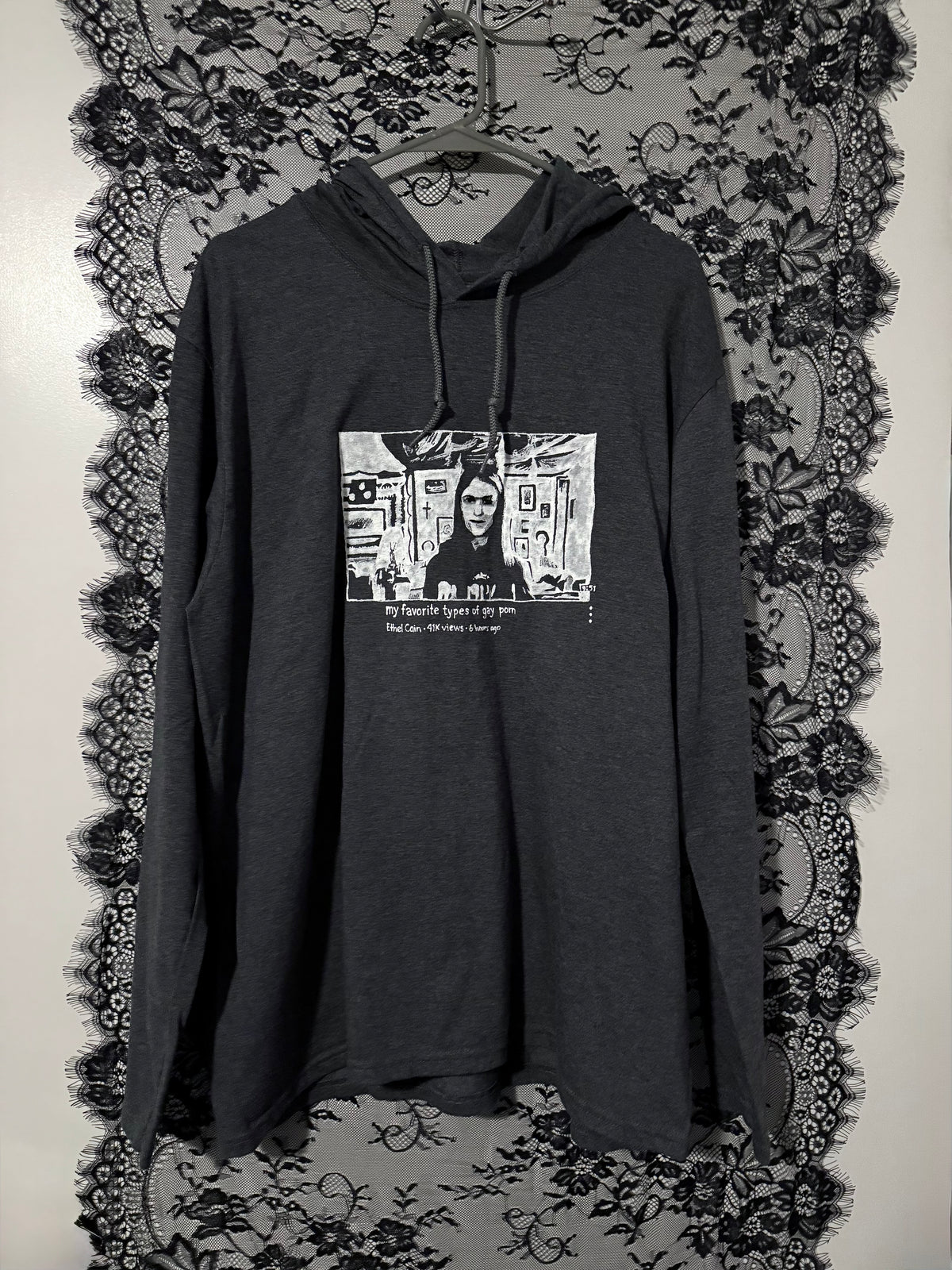 Gay YouTube Cain XL Longsleeve